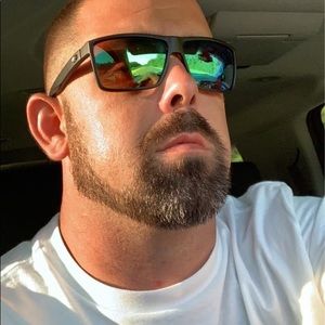 Meet your Posher, Mitchell